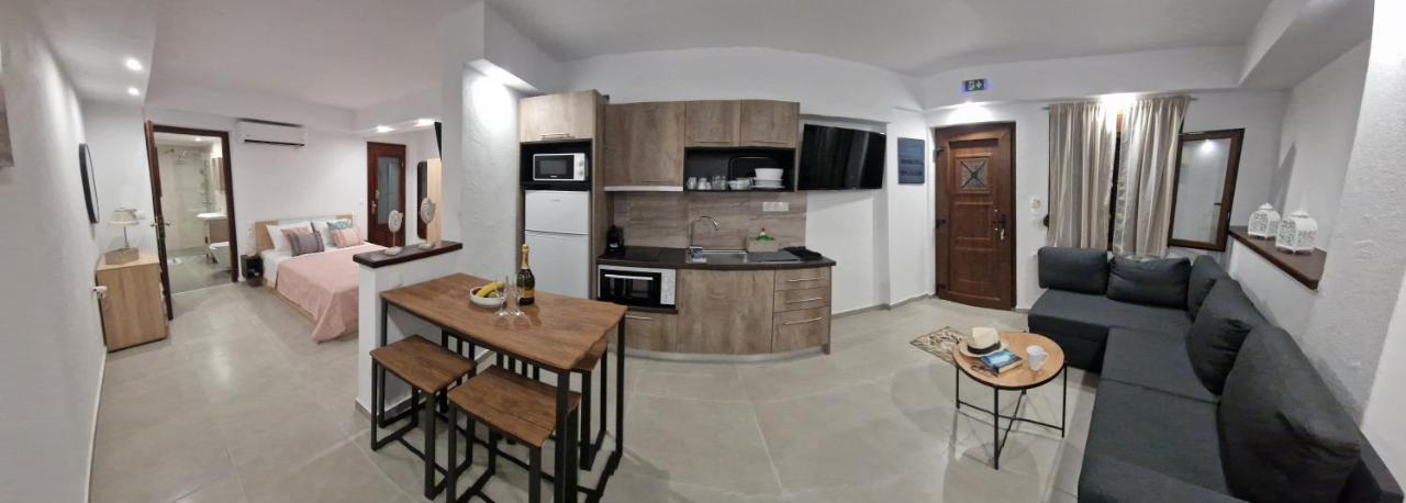 Апартаменти Το Στενάκι Скіатос Екстер'єр фото